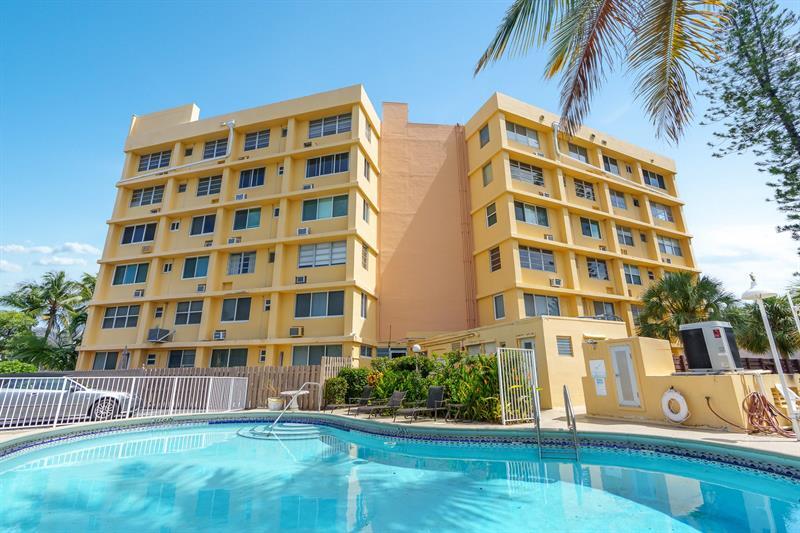 2400 NE 9th St in Fort Lauderdale, FL - Building Photo