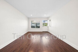 1802 Coral Pl in Newport Beach, CA - Building Photo - Building Photo