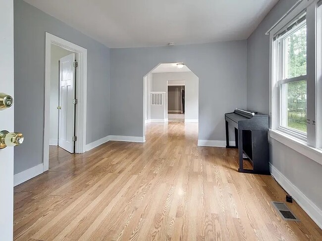 1745 Brown Ave, Unit 1745 brown Unit 1