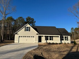 307 Grand Oaks Dr in Goldsboro, NC - Building Photo