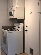 1031 Hudson St in Redwood City, CA - Foto de edificio - Building Photo