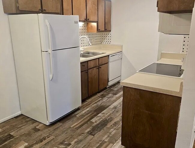 property at 1600 Big Tree Rd