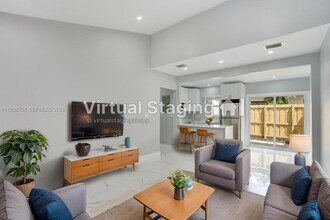 907 SW 15th Terrace in Fort Lauderdale, FL - Building Photo - Building Photo