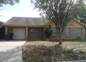 17 Grayson Ave in McAllen, TX - Building Photo