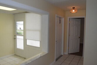 1111 Apple Terrace in Leesburg, FL - Building Photo - Building Photo