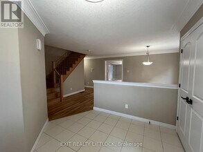 37 York Dr. in Peterborough, ON - Building Photo - Building Photo