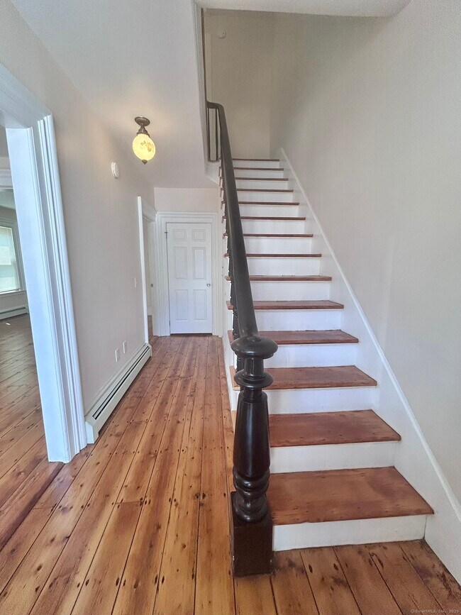 32 Starr St in New London, CT - Building Photo - Building Photo