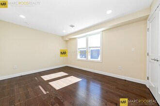 230 Fulton St in Medford, MA - Building Photo - Building Photo