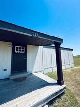 211 Alton Ln in Ennis, TX - Building Photo - Building Photo