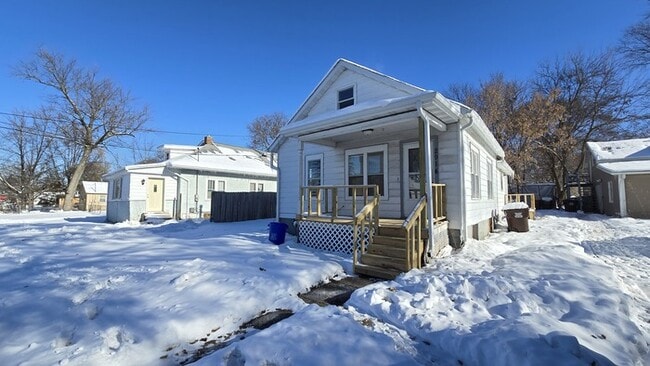 property at 2914 Sewell St