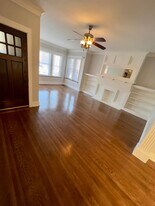 4827 W Barry Ave, Unit 1 in Chicago, IL - Building Photo