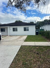 12320 SW 216th St in Miami, FL - Building Photo - Building Photo