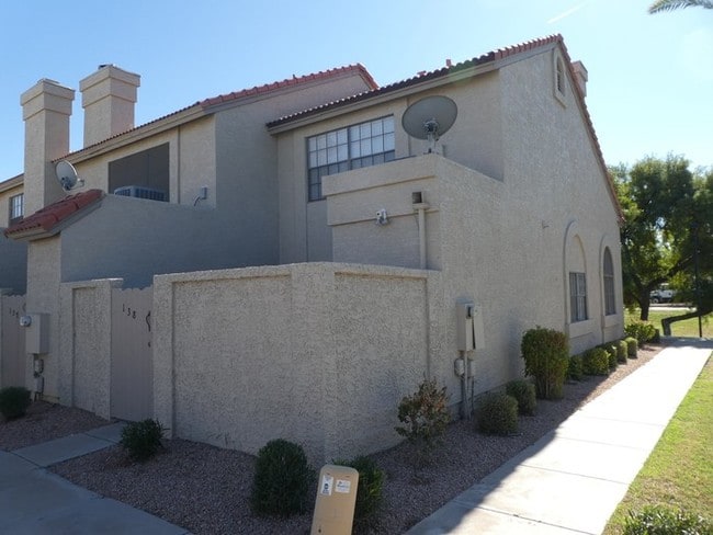 3930 W Monterey St-Unit -UNIT 138 in Chandler, AZ - Building Photo - Building Photo