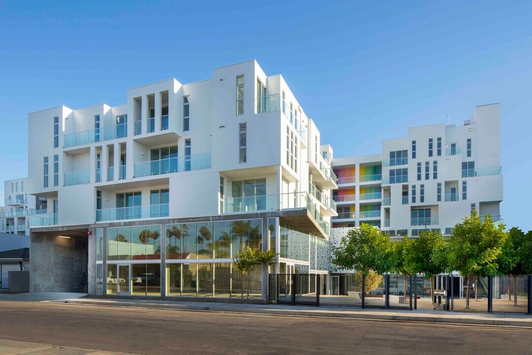 G8 Co-living by CLG in Marina Del Rey, CA - Foto de edificio