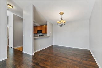 226 Bertram Dr in Yorkville, IL - Building Photo - Interior Photo