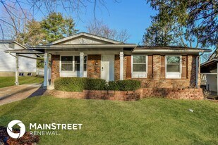 2366 Wesford Dr in Maryland Heights, MO - Building Photo