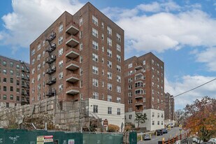 2630 Kingsbridge Ter in Bronx, NY - Building Photo