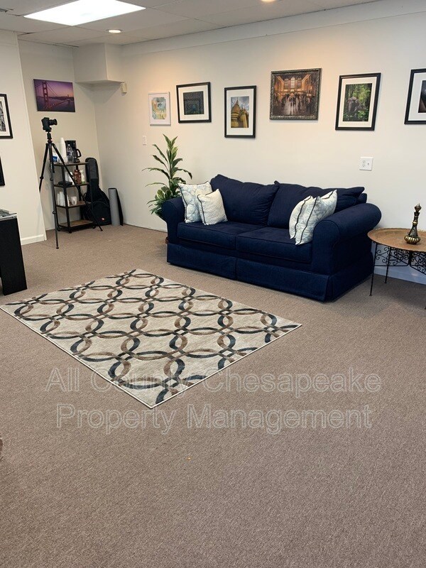 635 Frederick Rd in Catonsville, MD - Building Photo - Building Photo