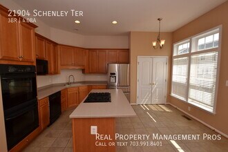 21904 Schenley Terrace in Broadlands, VA - Building Photo - Building Photo