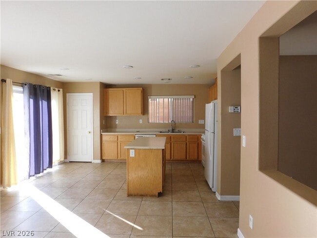 11625 Longhirst Hall Ln in Las Vegas, NV - Building Photo - Building Photo