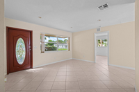 1498 NW 1st St in Boynton Beach, FL - Foto de edificio - Building Photo