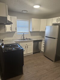 Breezeway Townhomes in Early, TX - Foto de edificio - Building Photo