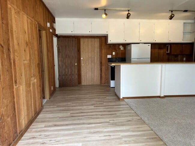 700 W Division St in Kaukauna, WI - Building Photo - Building Photo