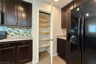 9937 Baron Coast St in Las Vegas, NV - Building Photo - Building Photo