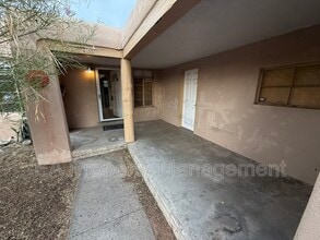 1106 Princeton Dr NE in Albuquerque, NM - Building Photo - Building Photo