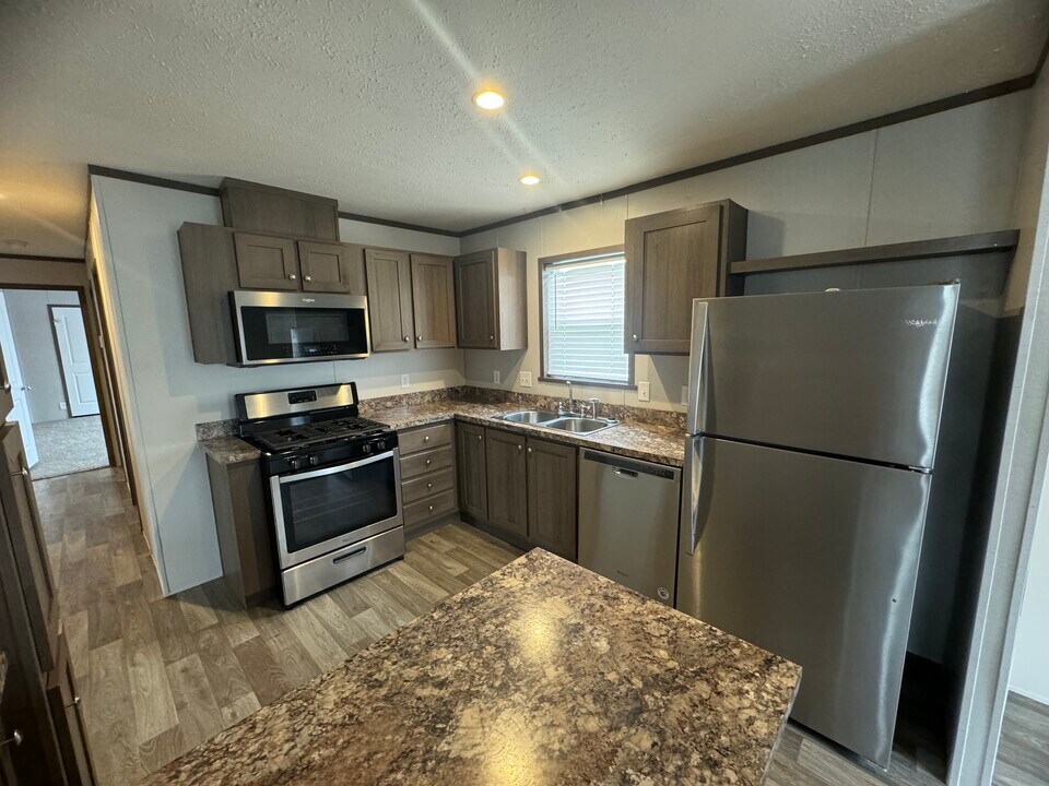 177 Birch in Highland, MI - Building Photo
