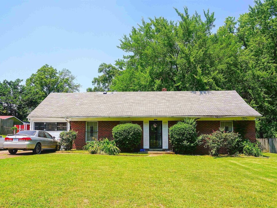 1484 Haywood Ave in Memphis, TN - Building Photo