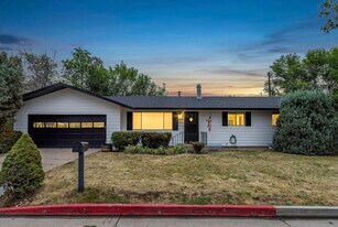 928 W Lake St in Fort Collins, CO - Building Photo