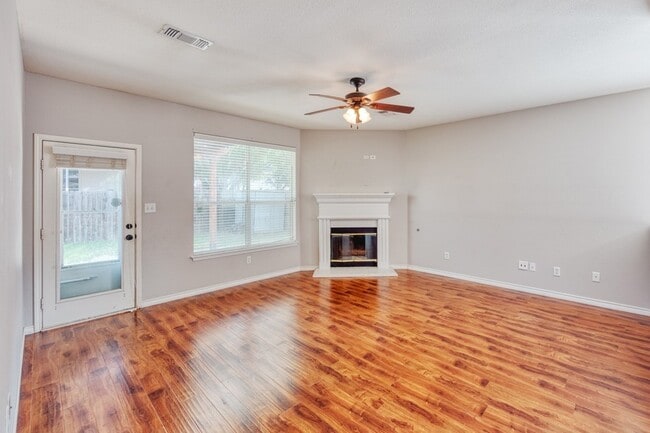 2617 Bissonet Dr, Unit 2041 in Denton, TX - Building Photo - Building Photo