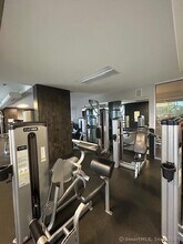 301 Commons Park S in Stamford, CT - Building Photo - Building Photo