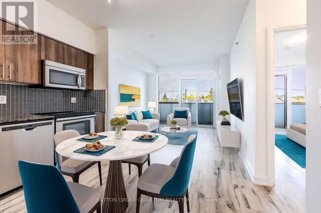 65 Speers Rd in Oakville, ON - Building Photo - Building Photo