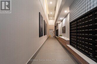 1007 The Queensway in Toronto, ON - Building Photo - Building Photo