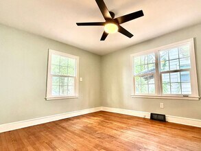 2202 Guess Rd in Durham, NC - Building Photo - Building Photo