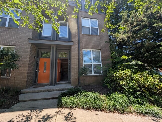property at 1020 E 36th St