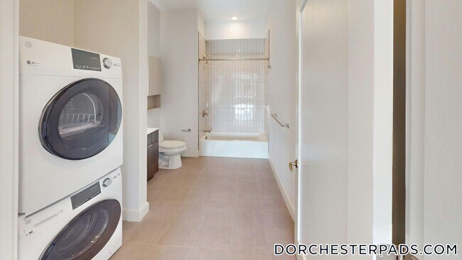 959 Dorchester Ave in Boston, MA - Building Photo - Building Photo