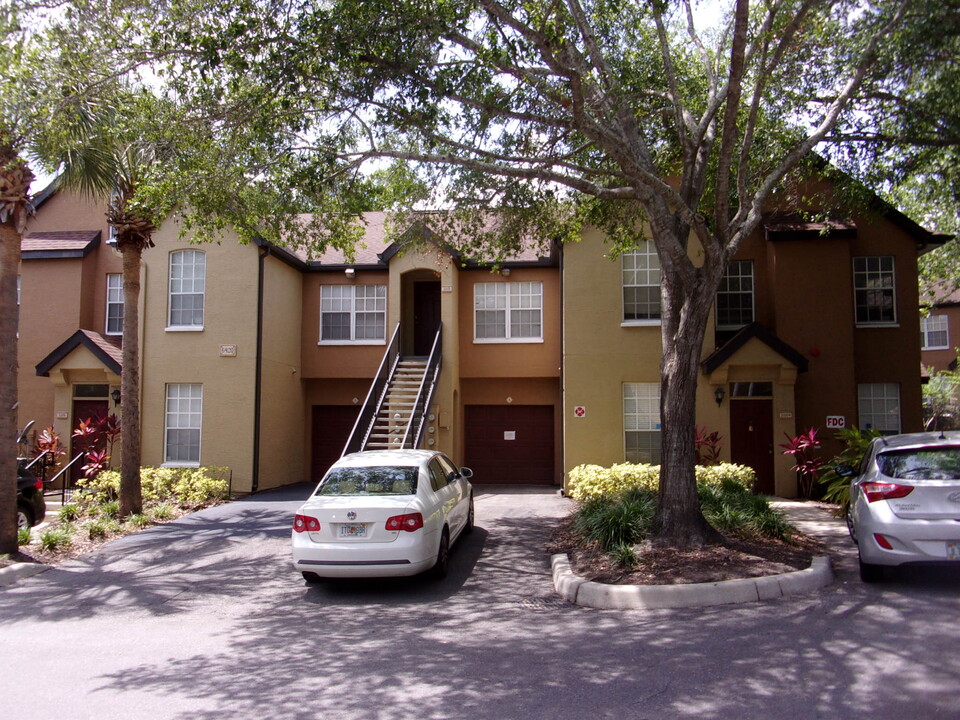 6420 Raleigh St, Unit 3204 in Orlando, FL - Building Photo