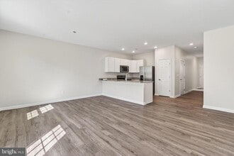 183 Caterpillar Dr in Luray, VA - Building Photo - Building Photo