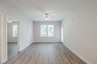 Sojourn Nolensville in Nashville, TN - Foto de edificio - Interior Photo