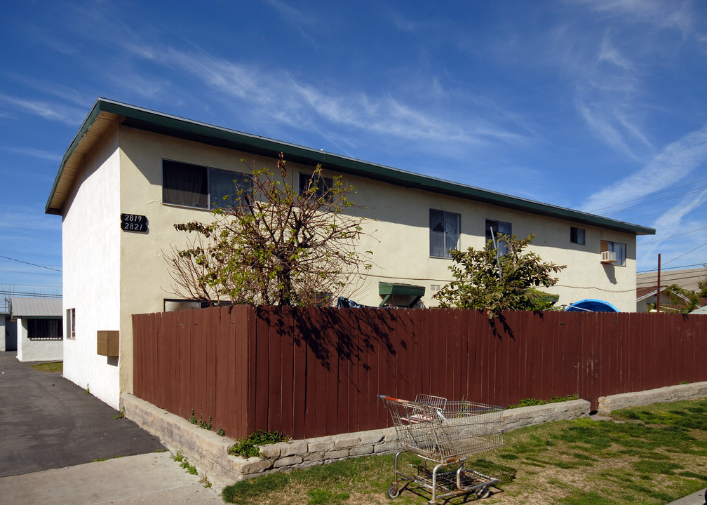 2821 Dee Ave in El Monte, CA - Building Photo