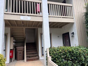 221 New Kent Pl in Cary, NC - Building Photo - Building Photo