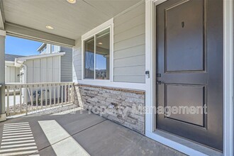 8051 Ralston Creek Ave in Littleton, CO - Foto de edificio - Building Photo