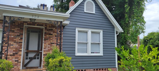 924 SW 5th Ave in Gainesville, FL - Building Photo - Building Photo