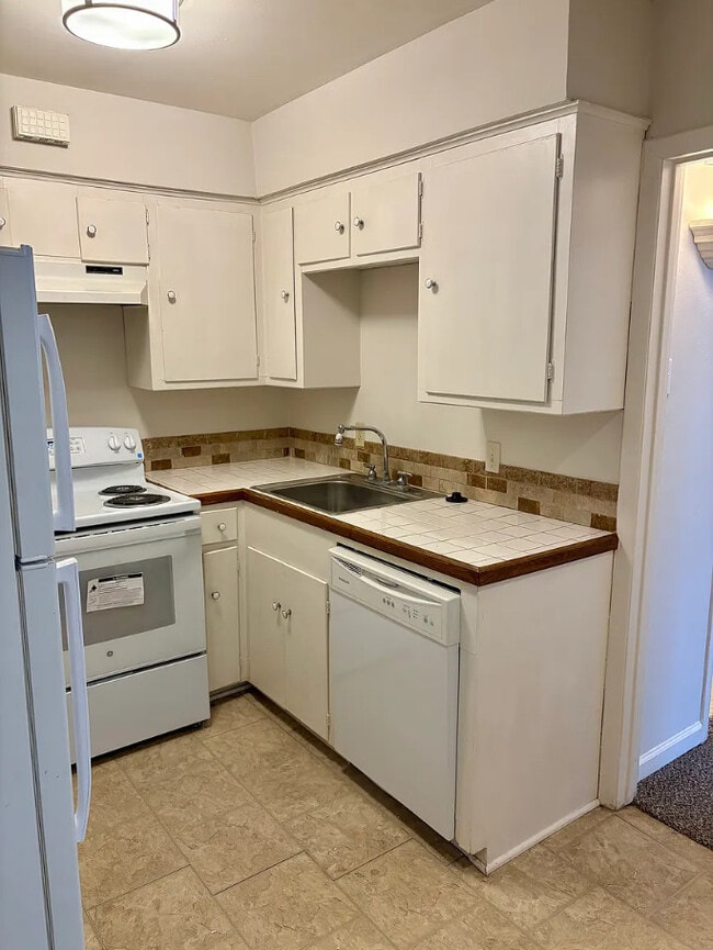 Hilton Arms in Dallas, TX - Foto de edificio - Building Photo