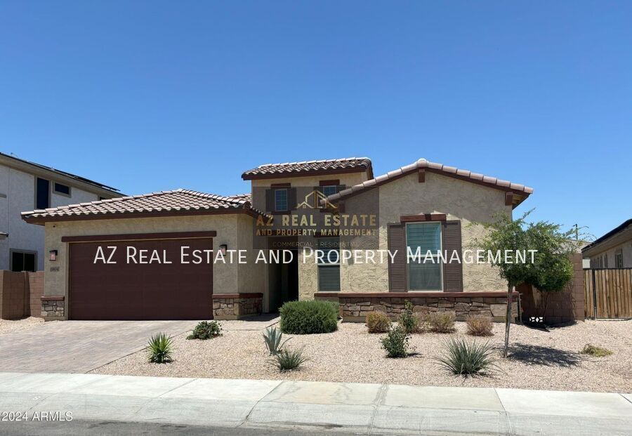19804 W Avalon Dr in Buckeye, AZ - Building Photo