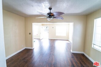 5611 Carlin St in Los Angeles, CA - Building Photo - Building Photo
