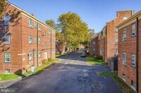 674 Franklin Pl photo'